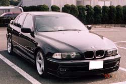 E39-528i