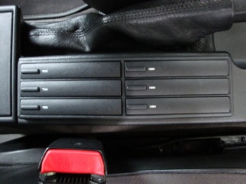 E30-M3 純正カセットボックスの写真